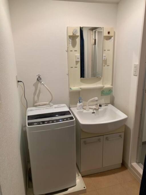 ２ Beds. Comfortable . Dotonbori / Kuromon Market. Osaka Bagian luar foto
