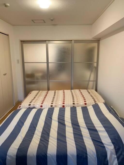 ２ Beds. Comfortable . Dotonbori / Kuromon Market. Osaka Bagian luar foto